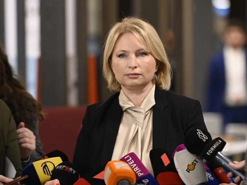 სილამაზის სალონები ნათია თურნავასთვისაც მტკივნეული საკითხია
