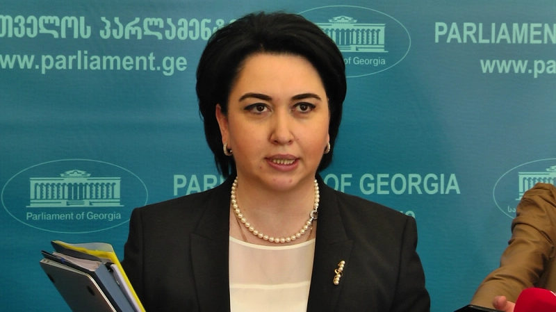 პასუხისმგებლობის მქონე კომისია რეკომენდაციებს გასცემს ბოლოს, როდესაც აჯამებს მასალებს და არა დასაწყისში - ბესელია