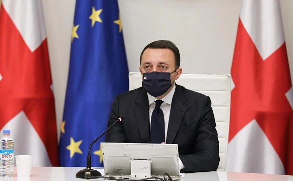 კონსტიტუციის მიხედვით, საგარეო პოლიტიკას განსაზღვრავს პარლამენტი და აღასრულებს, განახორციელებს მთავრობა - ღარიბაშვილი