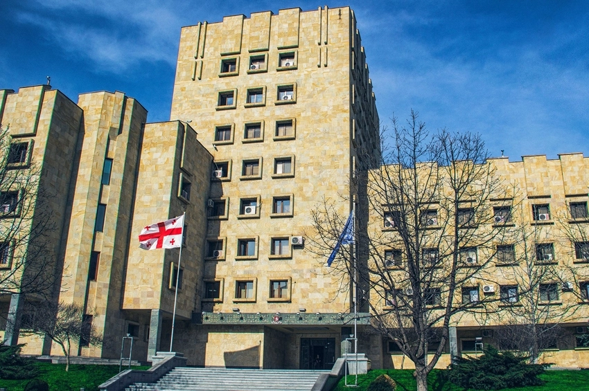 თბილისის ზღვის ჰოსპიტალის დაყაჩაღების გამო პროკურატურამ 3 პირს ბრალი წარუდგინა