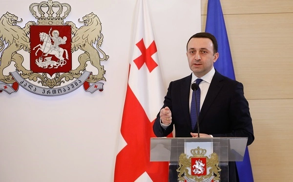 გვიკიჟინებს, ჩავერთოთ ომში, სანქციები დავუწესოთ რუსეთს, უკრაინაში ომში მივიღოთ მონაწილეობა - ღარიბაშვილი ოპოზიციაზე