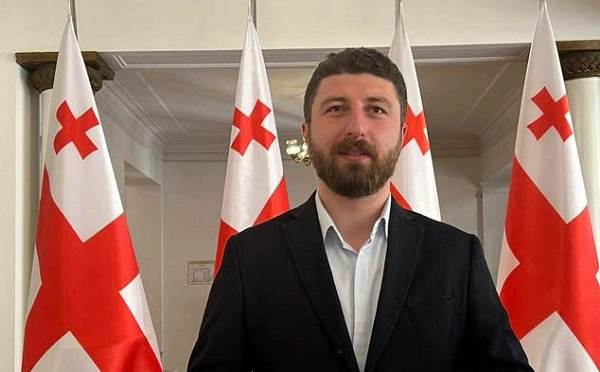 როცა სასწორის ერთ პინაზე დევს მოგზაურობა გამარტივებული წესით, ხოლო მეორე პინაზე ქვეყნის დამოუკიდებლობა, ეს არის შანტაჟის მცდელობა - არჩილ გორდულაძე