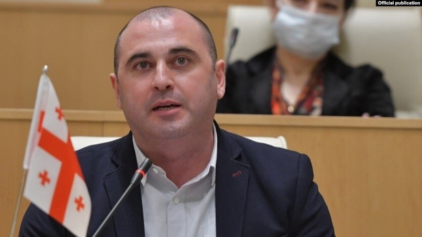 თუ რამე გაფუჭდა, მუშის ან ხელოსნის ბრალია და თუ გაკეთდა, აუცილებლად კალაძემ გააკეთა - ლევან ხაბეიშვილი