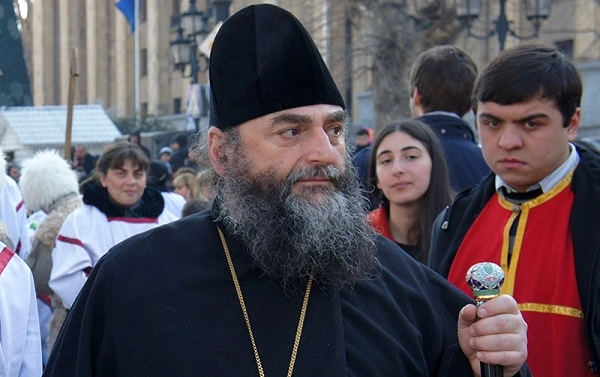 ეს იყო უხამსობა, იძულებული გავხდით, მეუფე პეტრე ხელით გაგვეყვანა წმინდა სინოდის სხდომიდან - მეუფე ნიკოლოზი
