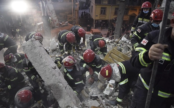 მაშველებმა  კორპუსის ნანგრევებში დარჩენილი კიდევ ერთი ადამიანის ცხედარი ამოიყვანეს - სავარაუდოდ, ის ბოლო მსხვერპლია