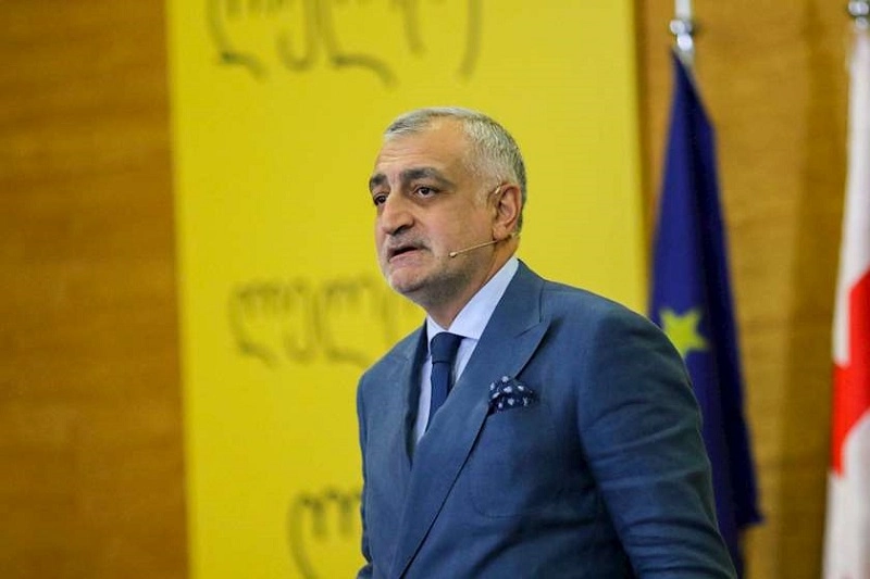 მამუკა ხაზარაძემ ბიძინა ივანიშვილს თბილისი- მოსკოვის მიმართულებით თვითმფრინავის ბილეთი უყიდა | ფოტო