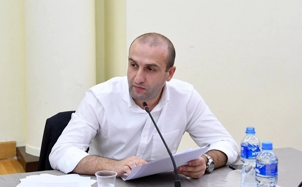  გზის გადაკეტვა კიდევ ცოტაა. სააკაშვილი რომ ვიყო, მხარდამჭერებს მეტის გაკეთებისკენ მოვუწოდებდი - იაგო ხვიჩია