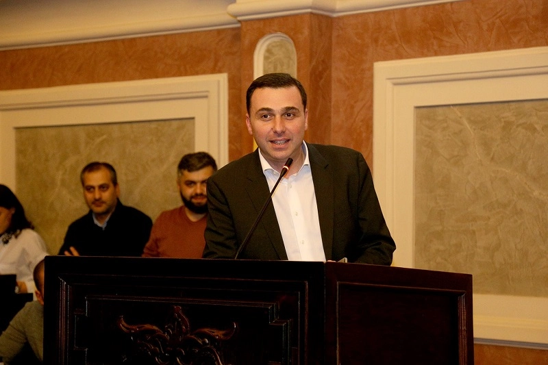  საკრებულოს თავმჯდომარედ გიორგი ტყემალაძე აირჩიეს