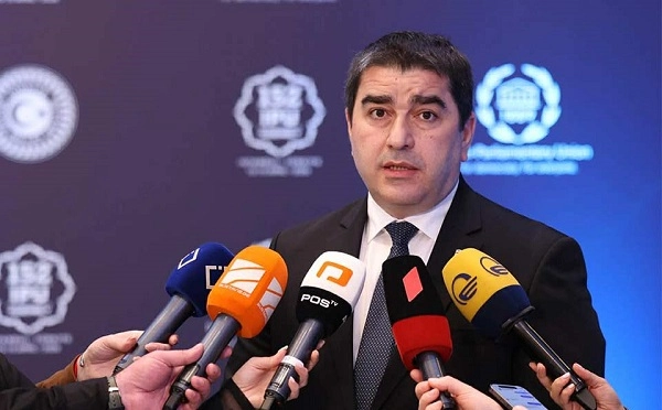 როდის იყო „ლელო“ სხვაგან და გვარამია სხვაგან, ან გახარია სხვაგან და მელია სხვაგან, მარგინალური ადამიანების ერთი ჯგუფია, ერთადერთი მიზანი აქვთ, რომ უცხოელმა შეაქოთ - შალვა პაპუაშვილი