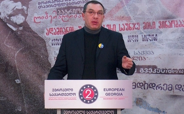 ღარიბაშვილმა ვალის მოხდის მიზნით თავიდან ძალიან მოკლედ ახსენა ოკუპაცია, შემდეგ ასევე ძალიან მოკლედ ერთხელ თუ ორჯერ უკრაინა - გიგა ბოკერია