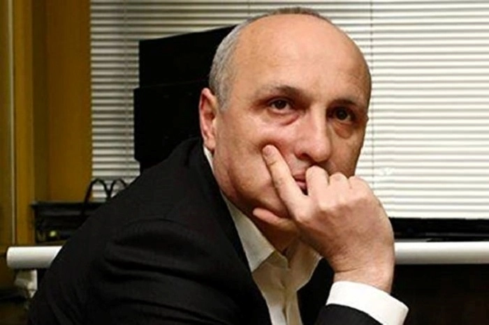 ვანო მერაბიშვილი კლინიკაში გადაყავთ