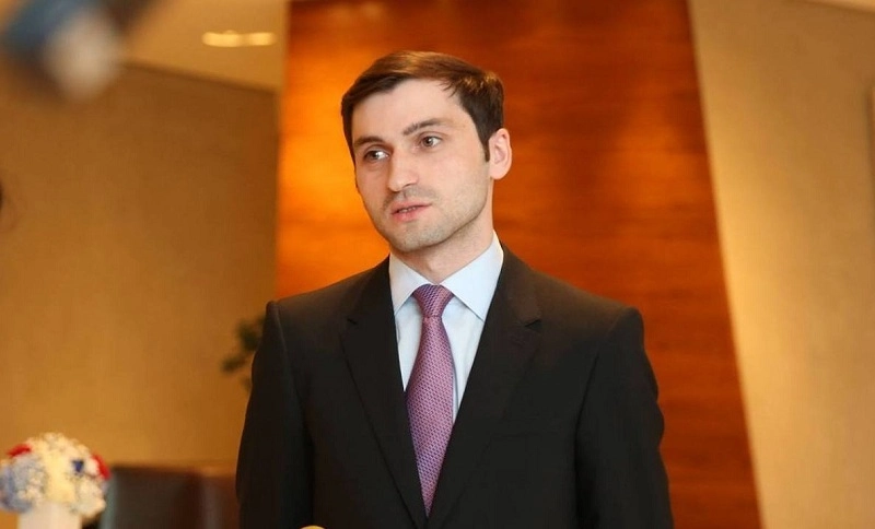 თორნიკე რიჟვაძემ თავის ოპონენტებს შარლატანები უწოდა