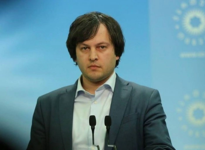 ირაკლი კობახიძე გამოდის ინიციატივით, პარტიების დაფინანსების შეწყვეტის კანონპროექტი ვენეციის კომისიაში გაიგზავნოს
