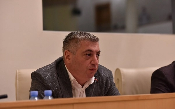 ჩვენ გვახსოვს ღირსების შემლახავი დაკავებები, როდესაც ღამის პერანგებში ათრევდნენ ქალბატონებს ღამე - კახიშვილი