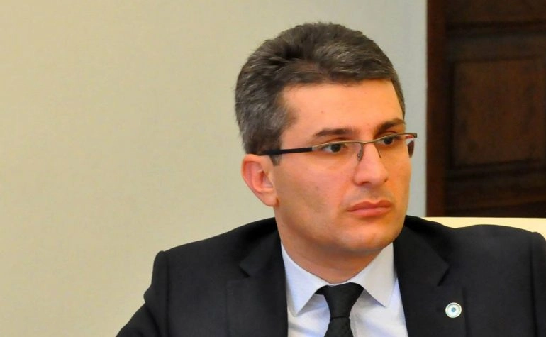 საპარლამენტო უმრავლესობის ლიდერად მამუკა მდინარაძე დაინიშნა