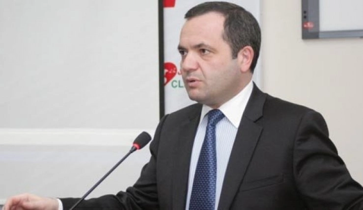 სერგეენკო საყოველთაო ჯანდაცვის პროგრამაში შექმნილ ქაოსს ვერ უმკლავდება