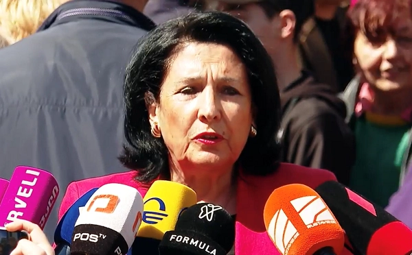 ქვეყნის რეპუტაციისთვის ყველაფერი ისე უნდა გაკეთდეს, როგორც ყოფილ პრეზიდენტს ეკადრება - სალომე ზურაბიშვილი