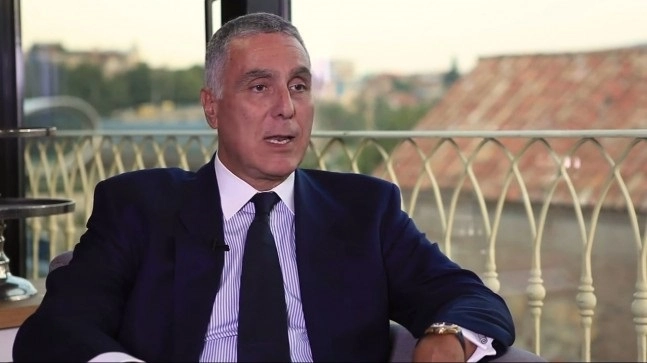 ივანიშვილის მიერ ქველმოქმედებისთვის გაღებული დოლარების თვლის ნაცვლად, რატომ არ ითვლით იმ ზარალს, რომელიც მისი არასწორი ეკონომიკური პოლიტიკის გამო საქართველოს მიადგა? - ფადი ასლი პრემიერს
