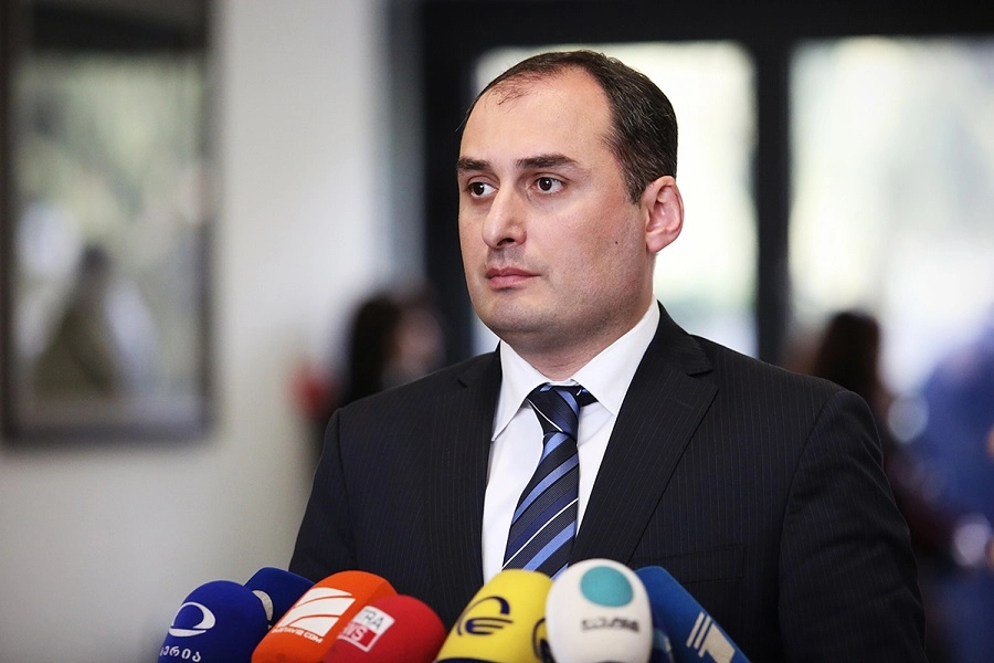 დიმიტრი ქუმსიშვილი საამზომველო კომპანიების წარმომადგენლებსა და კერძო ამზომველებს შეხვდა