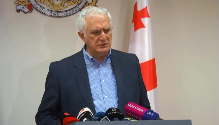 ამირან გამყრელიძე მოსახლეობას ბოდიშს უხდის 