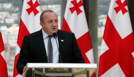 ქართველი მწერლები პრეზიდენტ მარგველაშვილის გადადგომას ითხოვენ