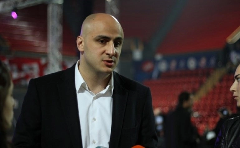 ამათ მართლა მელია ვგონივარ, ძაღლისებრთა ოჯახიდან - ნიკა მელია